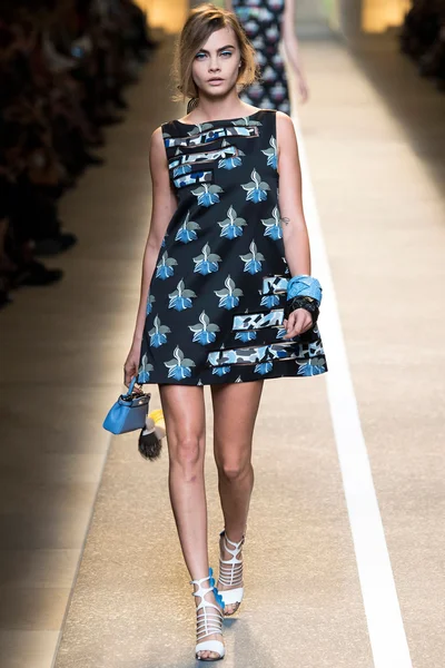 Look 1